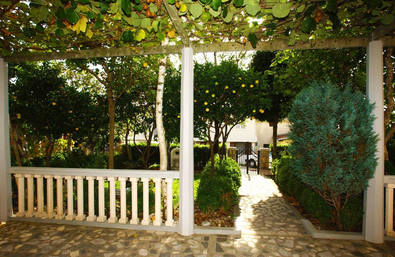 Mm Kovacevic Apartments Petrovac Exterior photo