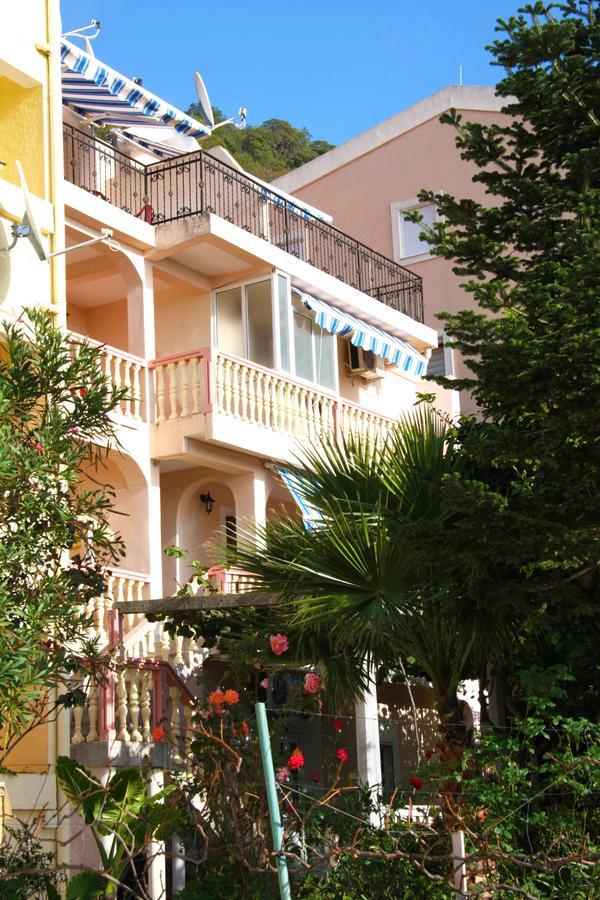 Mm Kovacevic Apartments Petrovac Exterior photo